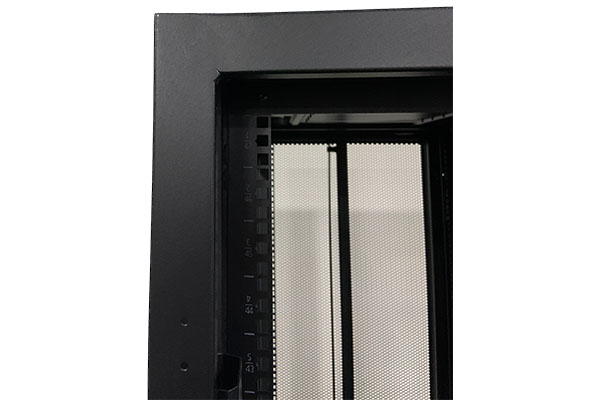 How flexible are data center cabinets?